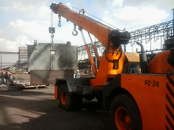 ACE Pick and Carry New Generation Crane Lifting Heavy 14 Ton Steel Pipe at Construction Site- Model F160 