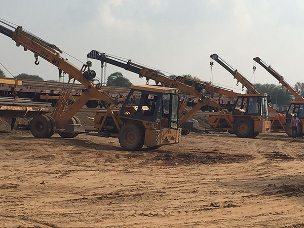 ACE Hydra Cranes Heavy Duty Lifting Vehicle for Loadind and Unloading Operations in Construction Work