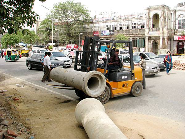 ACE 3 Ton Forklift for Goods Transportation and Loading/ Unloading of Trucks